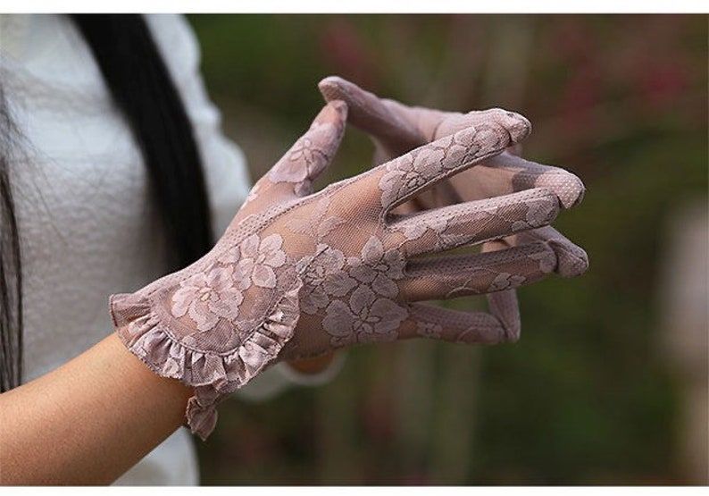 Purple Lace Gloves