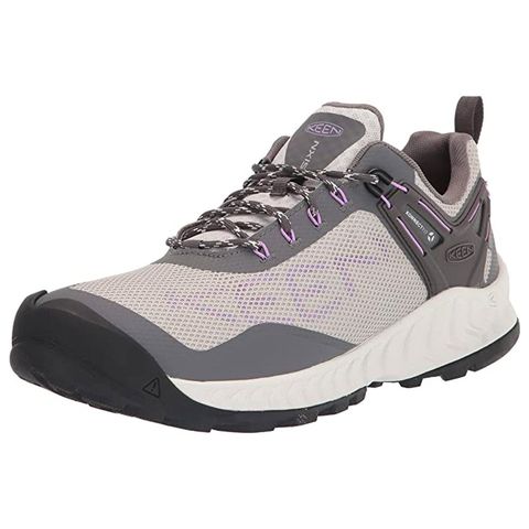 Best Hiking Shoes 2022 | Hiking Shoes for Men and Women