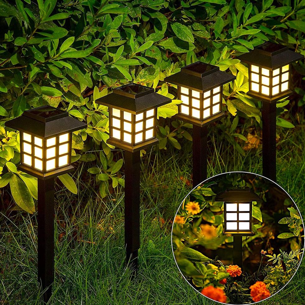The Best Solar-Powered Outdoor Lights for 2022