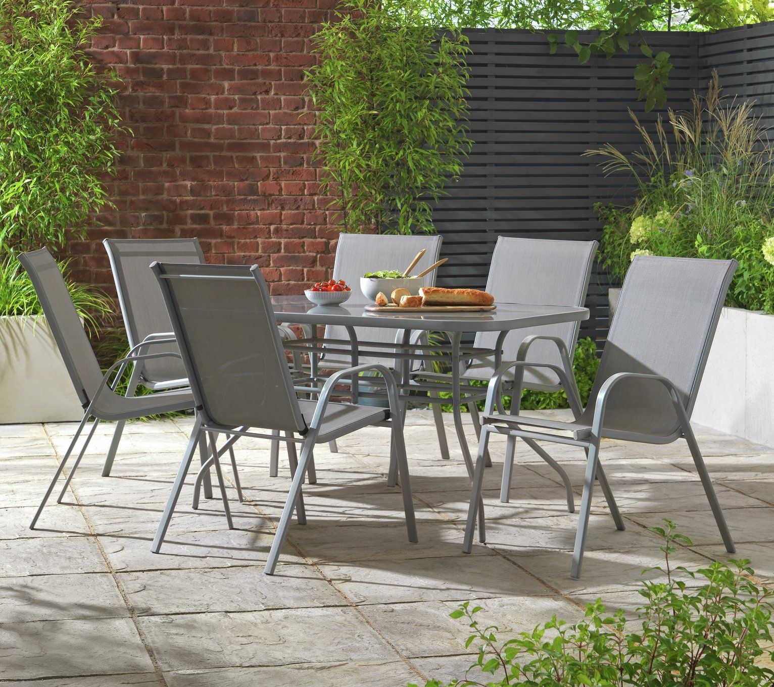 Metal garden table and 6 online chairs