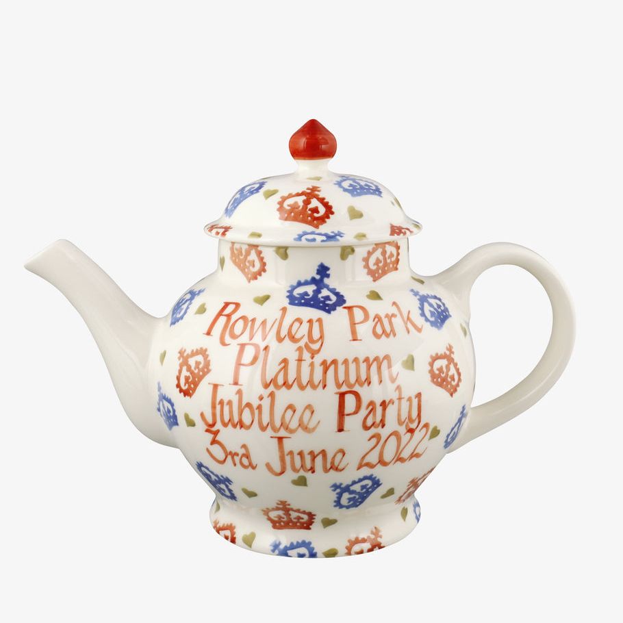 Personalised Platinum Jubilee 4 Mug Teapot