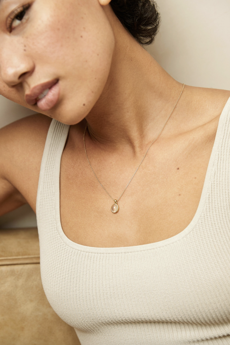 Solskoldning nikkel kanal 17 Best Dainty Necklaces to Wear Daily - Shop Dainty Necklaces