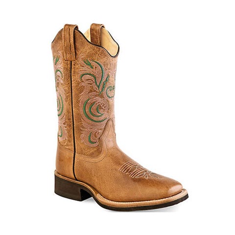 Best Cowboy Boots for Women – 17 Chic Cowboy Boots to Shop Now