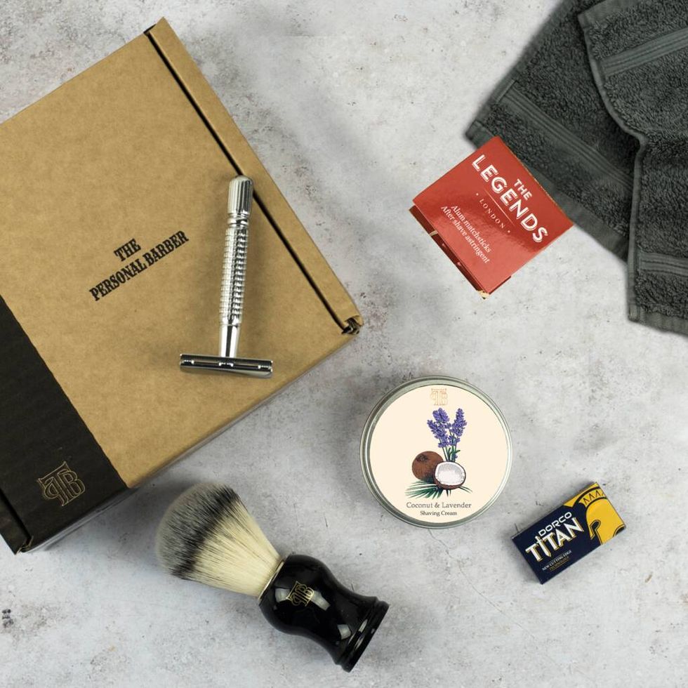 The Personal Barber Discovery Shaving Box