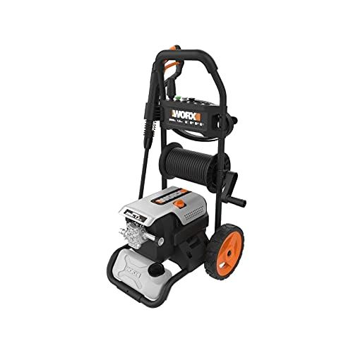 I compared Kärcher's pressure washer to Black+Decker's and there was one  clear winner