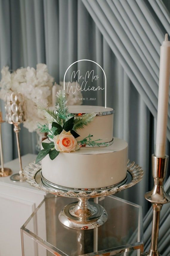 Alternative Cake Toppers for Happy Tiers | David's Bridal Blog