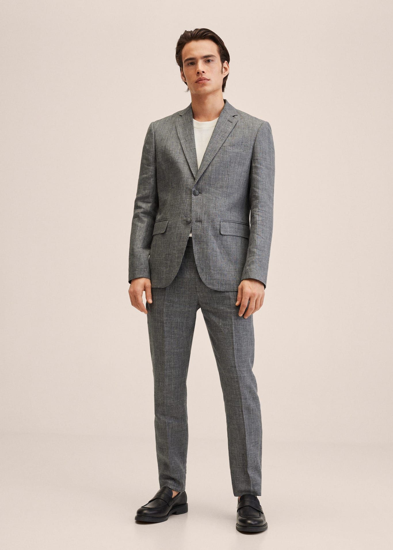 linen travel suit