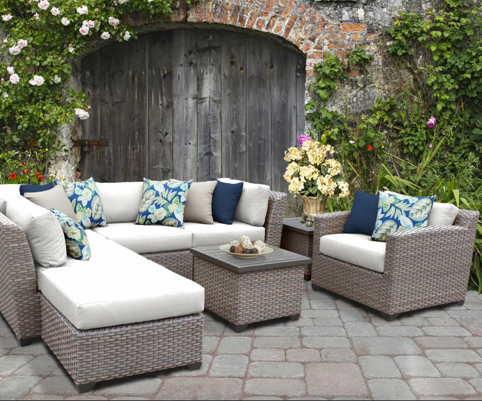 Merlyn outdoor online sectional