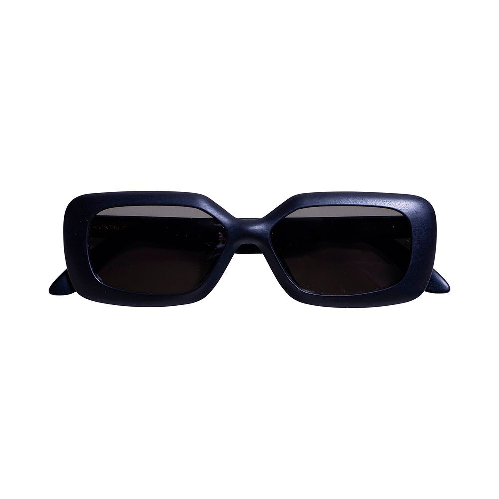 The Paros Sunglasses in Black