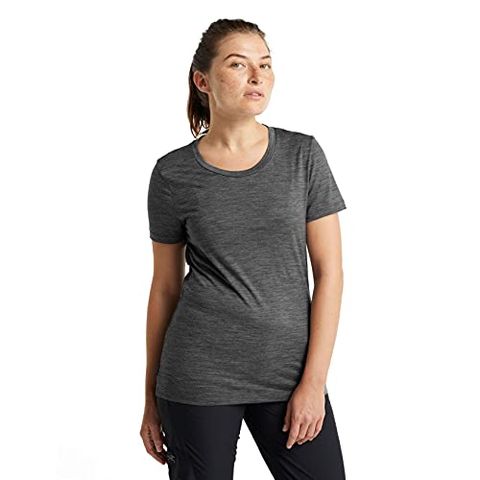 11 Best Moisture Wicking Shirts For Women In 2022, Per Reviews