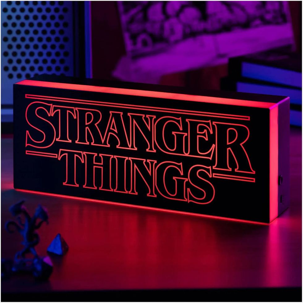 Luz del logotipo de Stranger Things