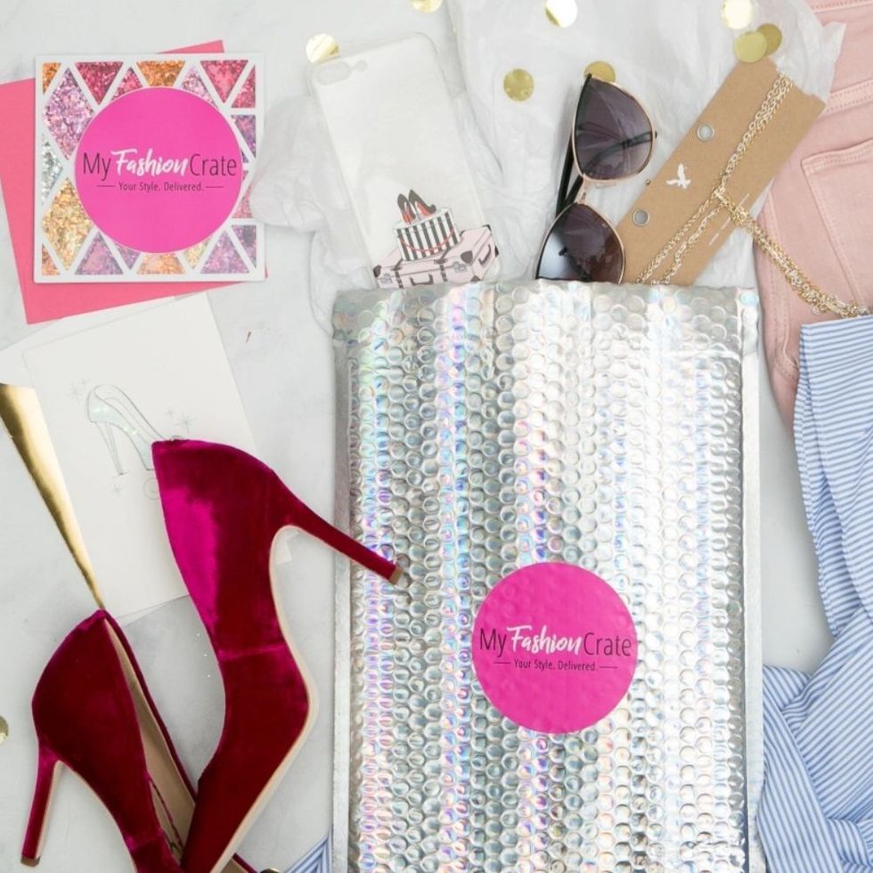 Her Fashion Box  Find Subscription Boxes