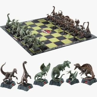 Juego de ajedrez Jurassic Park con piezas de dinosaurio