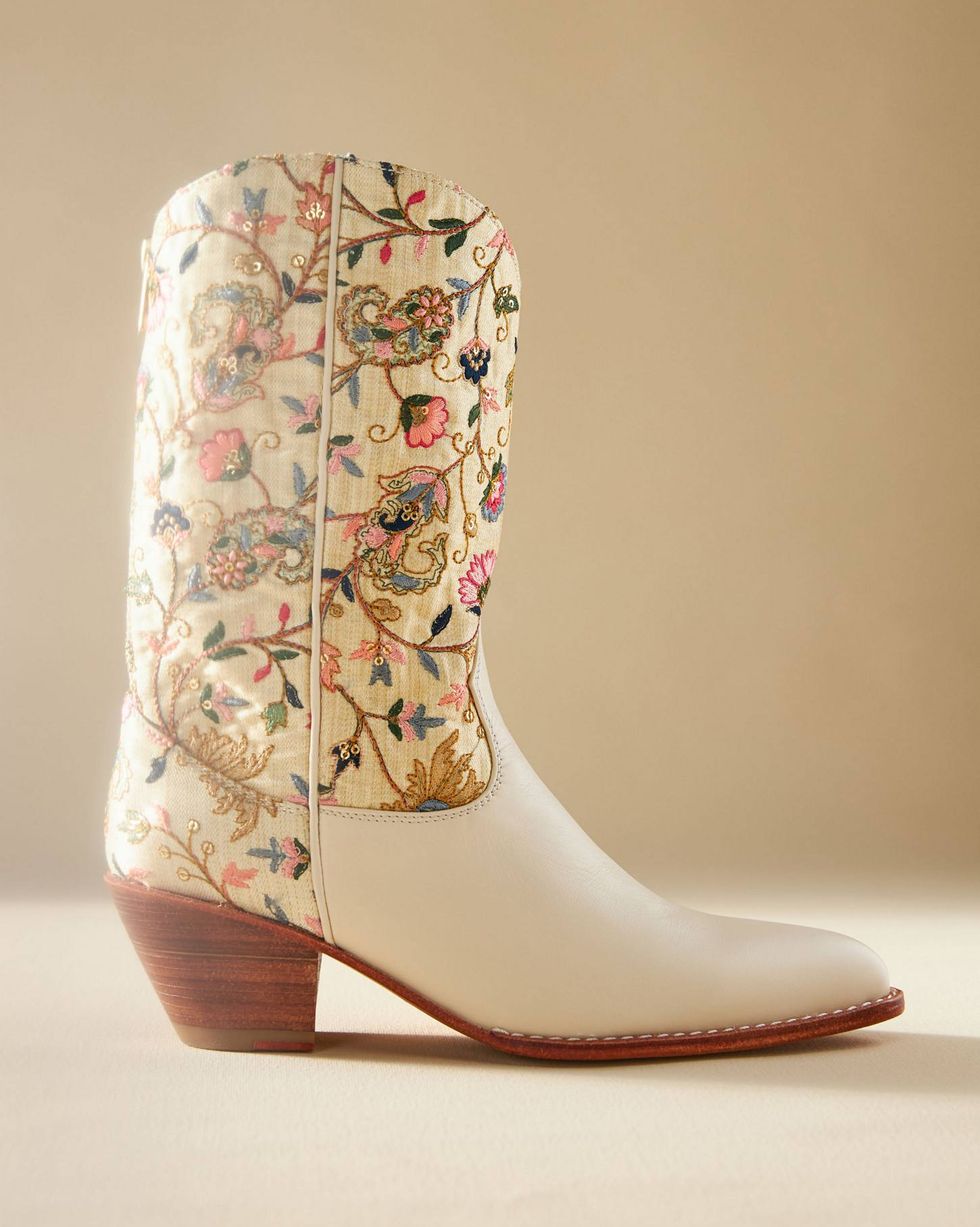Momo New Yoork Embroidered Western Boots