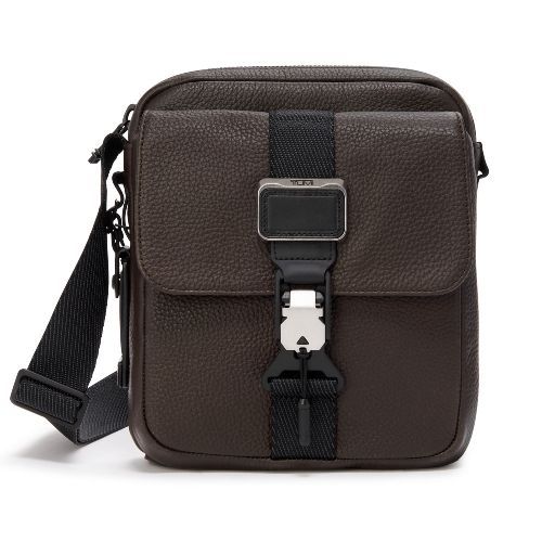 The Best Men's Crossbody Bags to Buy Right Now