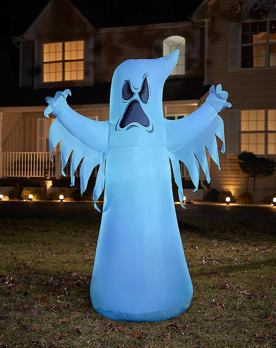 25 Best Halloween Inflatables 2022 - Inflatable Halloween Décor