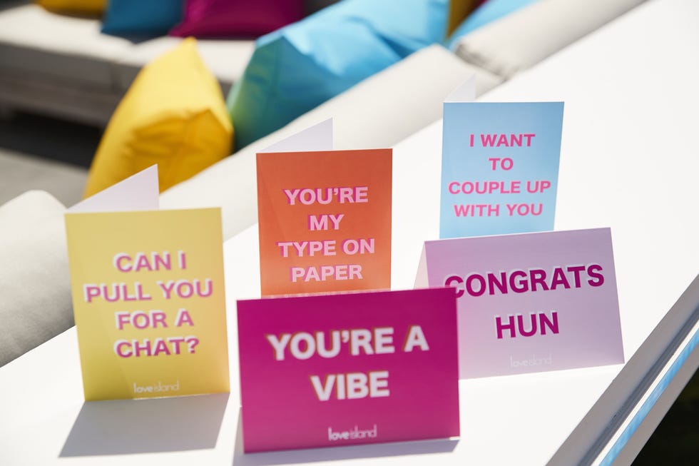 Tarjetas de felicitación oficiales de Love Island - Paquete de 5