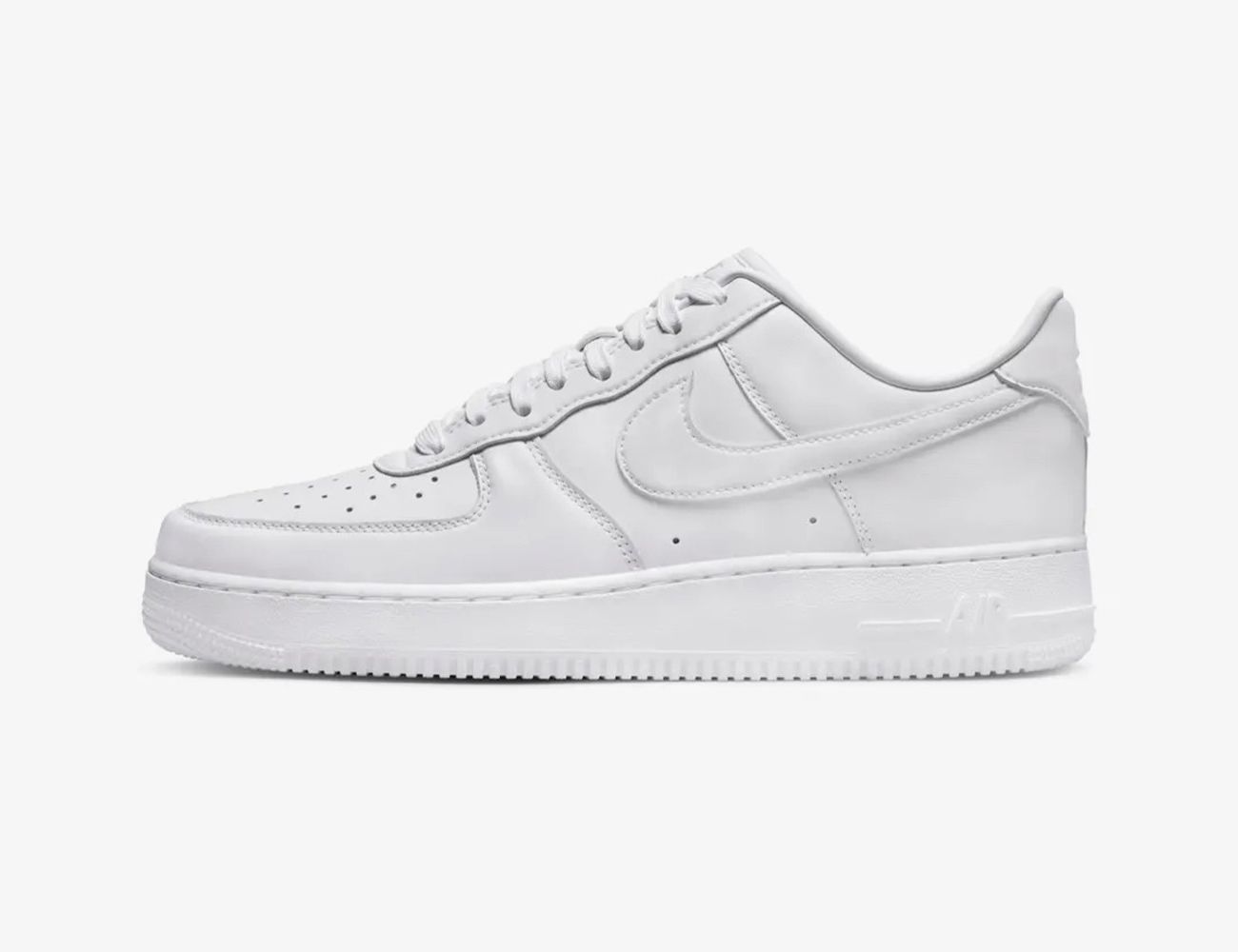Representar columpio calidad Nike's New Air Force 1s Are Designed to Look Fresh Forever. Will It Work?