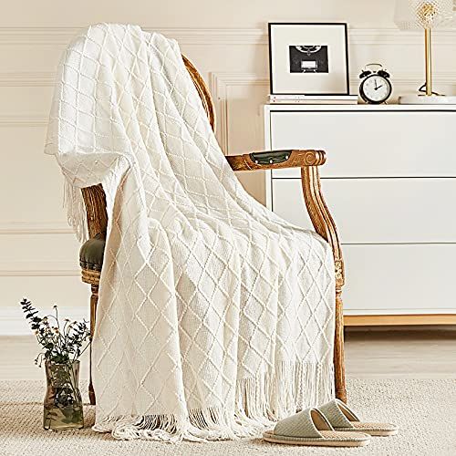 Cozy Knit Blanket with Tassels