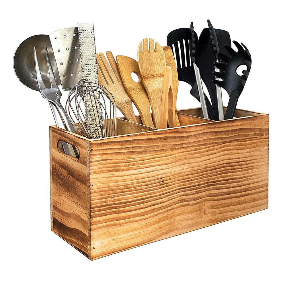 https://hips.hearstapps.com/vader-prod.s3.amazonaws.com/1657640194-rustic-wood-utensil-holder-1657640185.jpg?crop=1xw:1xh;center,top&resize=980:*