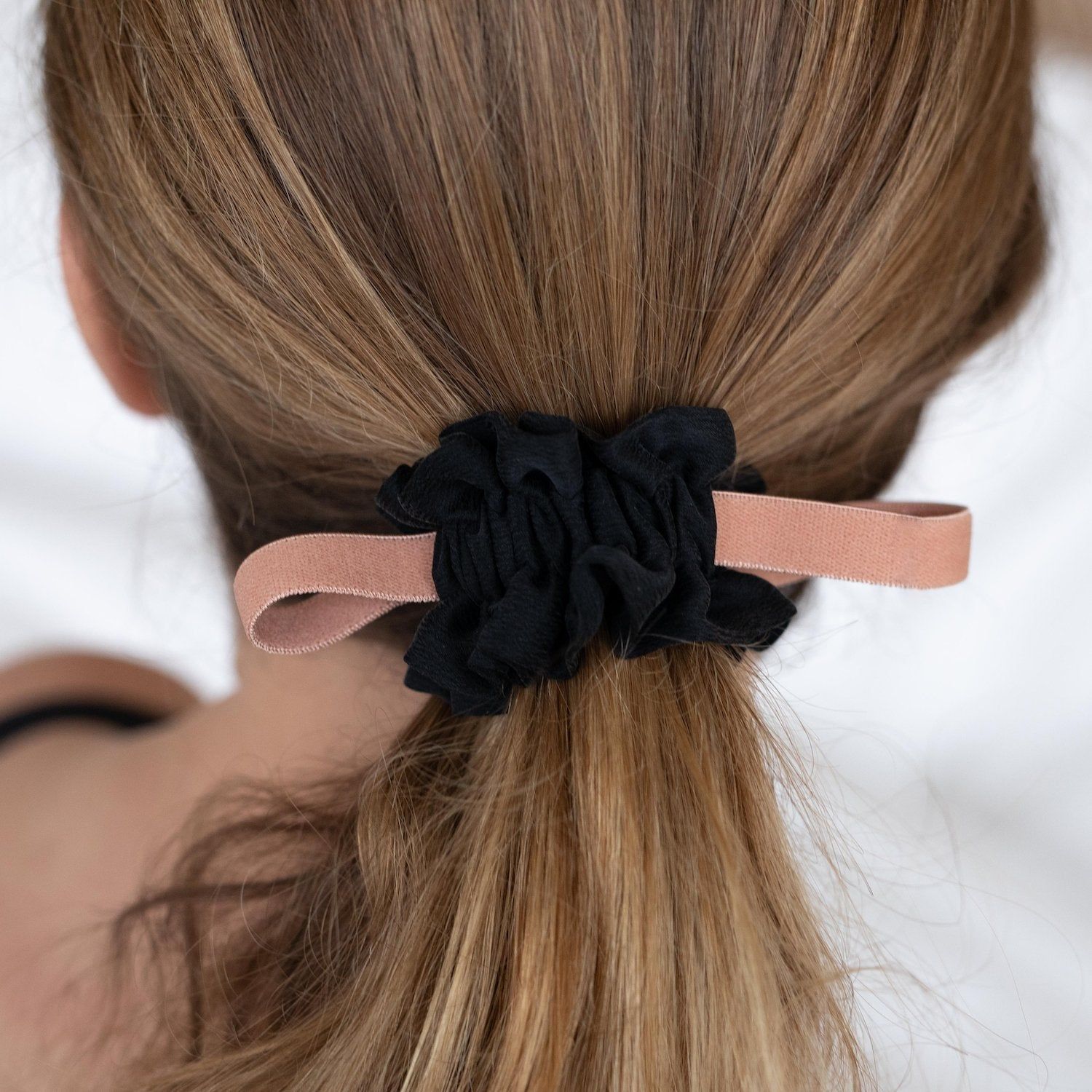 The 12 Best Hair Ties for Thick Hair and Thin Hair 2023
