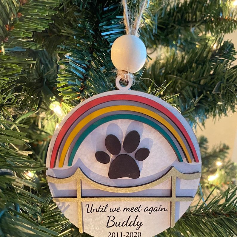 The 12 Most Heartwarming Pet Memorial Gifts of 2023 - PureWow