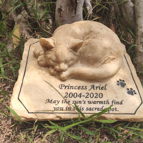 Personalized Cat Grave Stone Gift