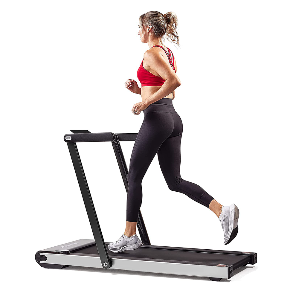 https://hips.hearstapps.com/vader-prod.s3.amazonaws.com/1657829921-treadmill-1657829907.png?crop=1xw:1xh;center,top&resize=980:*