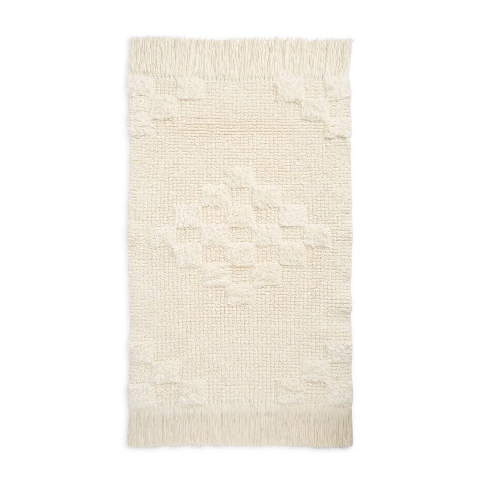 Dot Dash Tassle Bath Rug