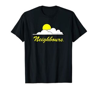 Nachbarn „Sunny Skies“ T-Shirt