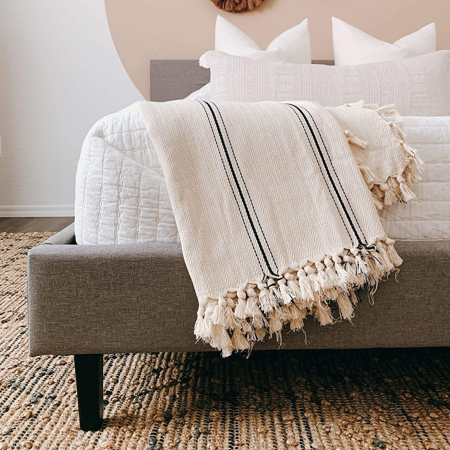 11 Best Throw Blankets to Buy in 2022 for Year-Round Comfort