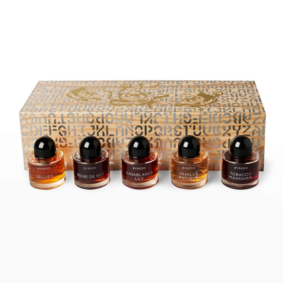 Night Veils Collection in Wooden Box Night Veils Collection in Wooden Box