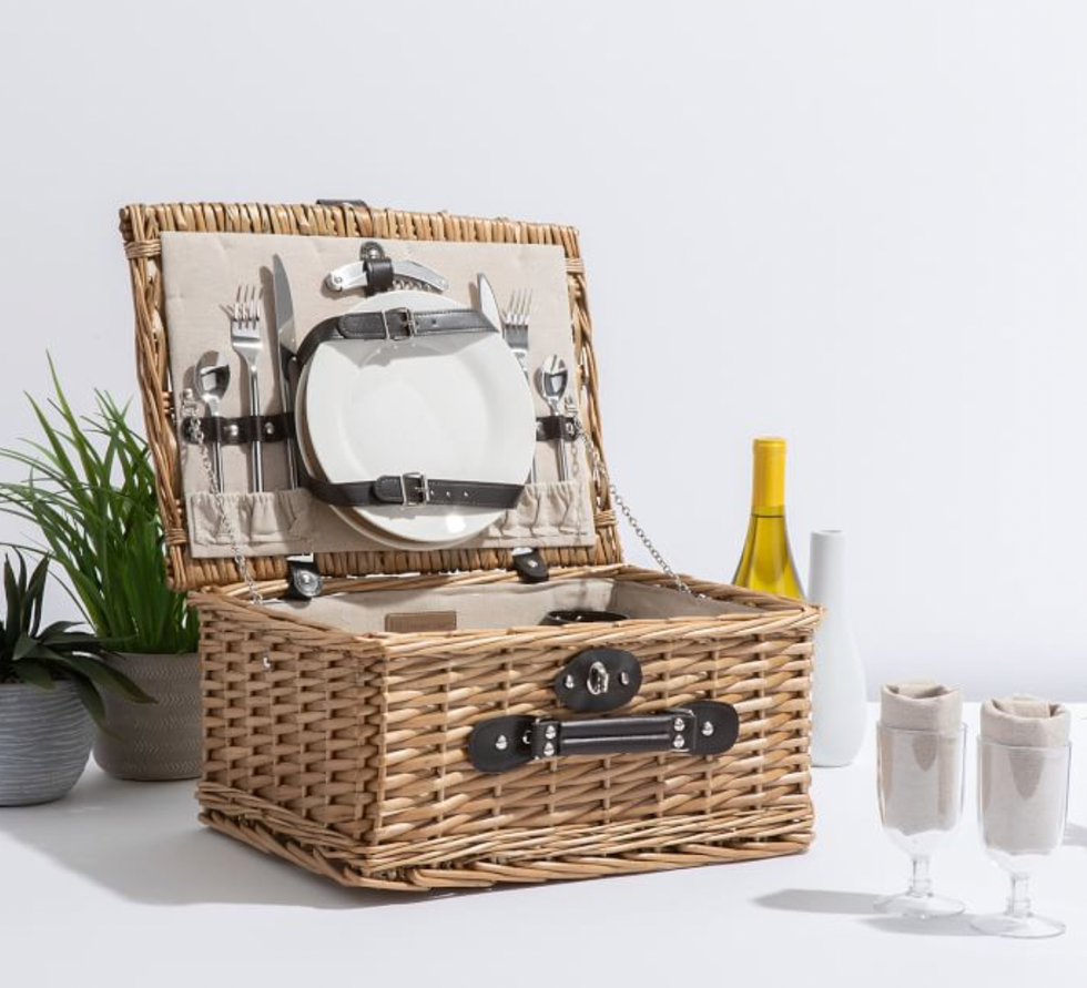43 Best Couple Gifts 2023 - Dating And Married Couple Gift Ideas