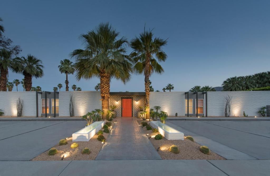 8 Palm Springs boutique hotels for your next desert getaway