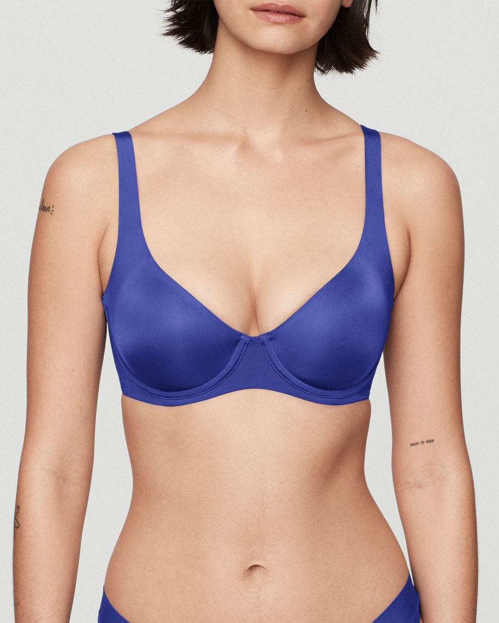 SKIMS on X: The perfect ultra soft and super supportive everyday bra —  SKIMS Fits Everybody Triangle Bralette. Shop now in 10 colors and in sizes  XXS - 4X at  and