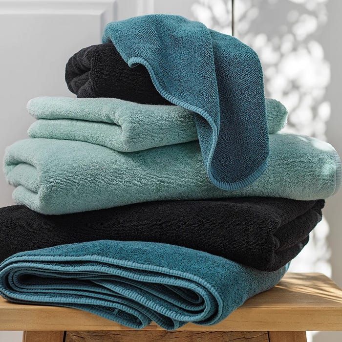 Riley Spa Towel Collection Bath Towel 30 x 58 in OEKO-TEX Silver @
