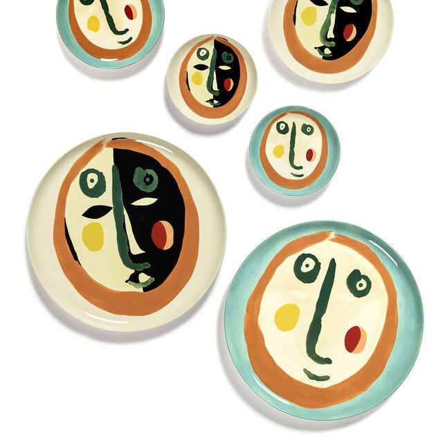 Small Face Feast Plate 