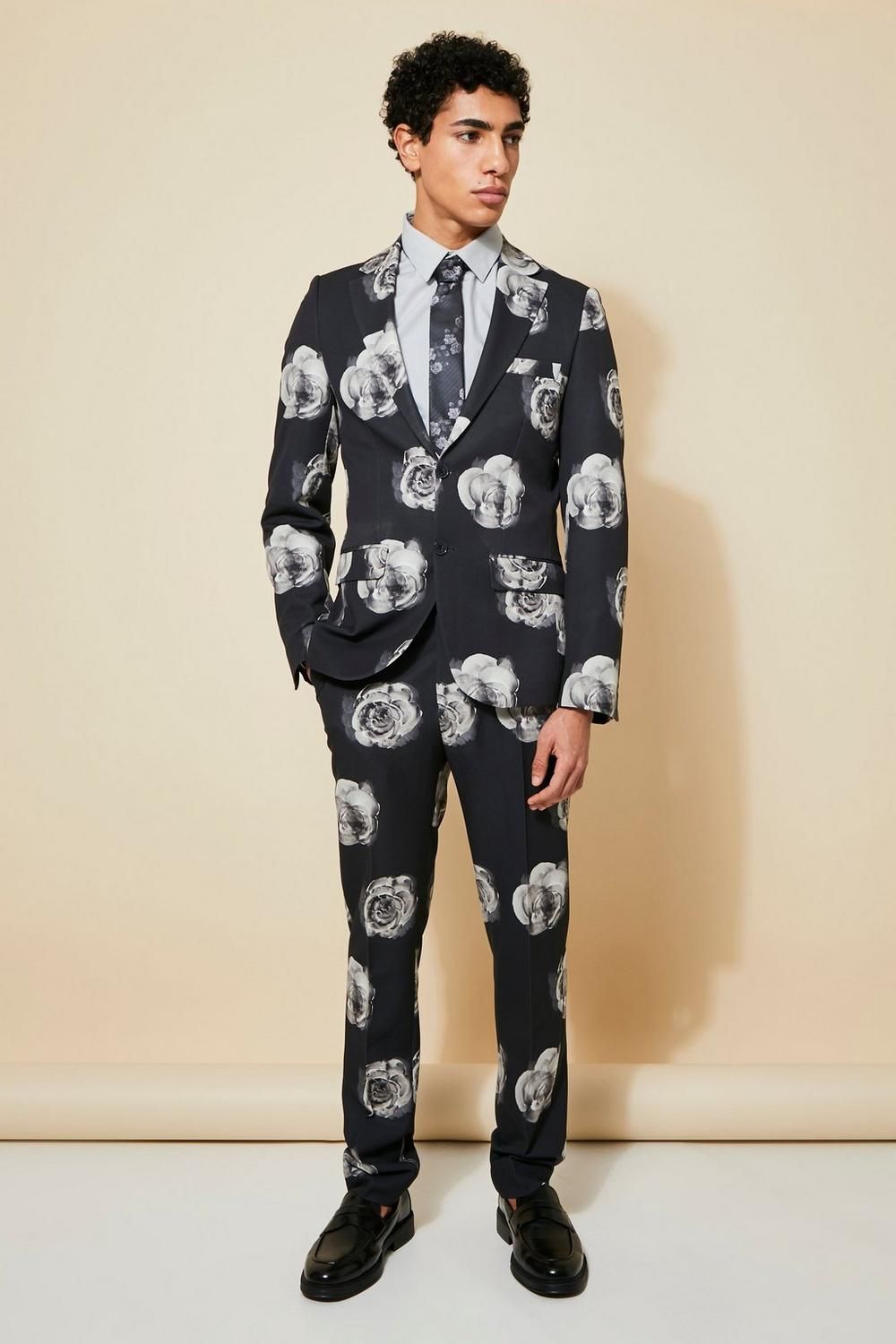 25 Best Homecoming Outfits for Guys Homecoming Suit Ideas 2023