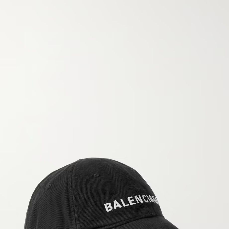 棒球帽推薦：Balenciaga Logo刺繡黑色棒球帽