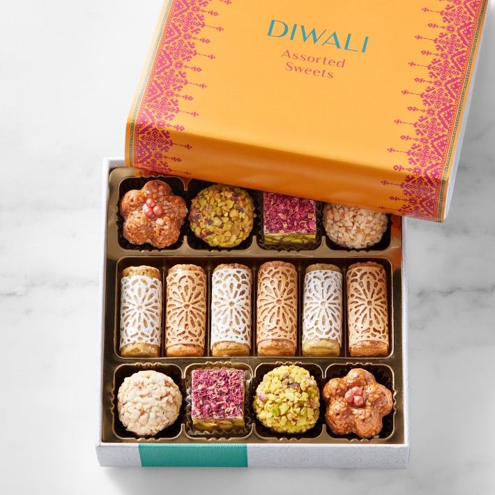 Diwali Gift Box, Diwali Gift Hampers, Diwali Sweet Box, Diwali Gift Bags,  Corporate Gifts for Employees, Diwali Gifts for Friends, Families - Etsy  Israel