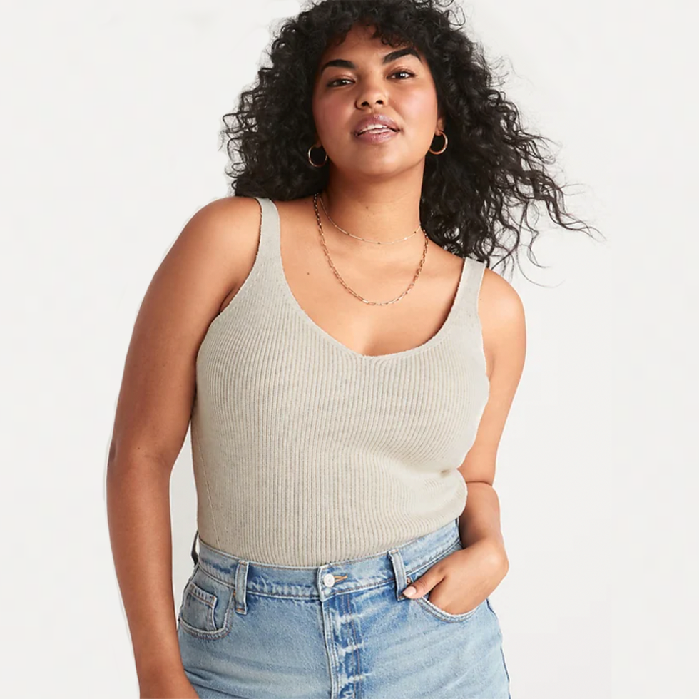Abercrombie & Fitch Essential Scoopneck Tank I Editor Review