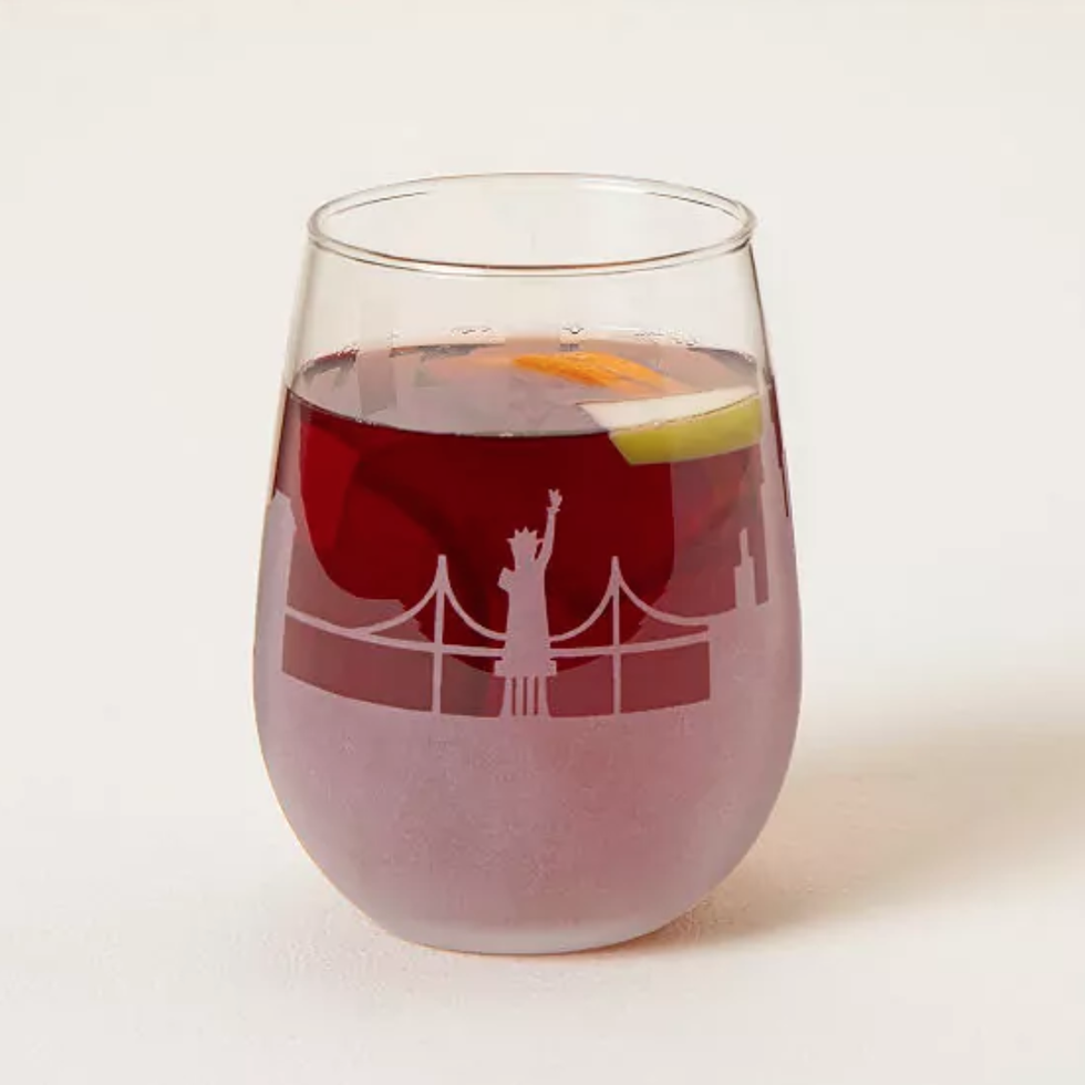 Etched Skyline Wine Glass 