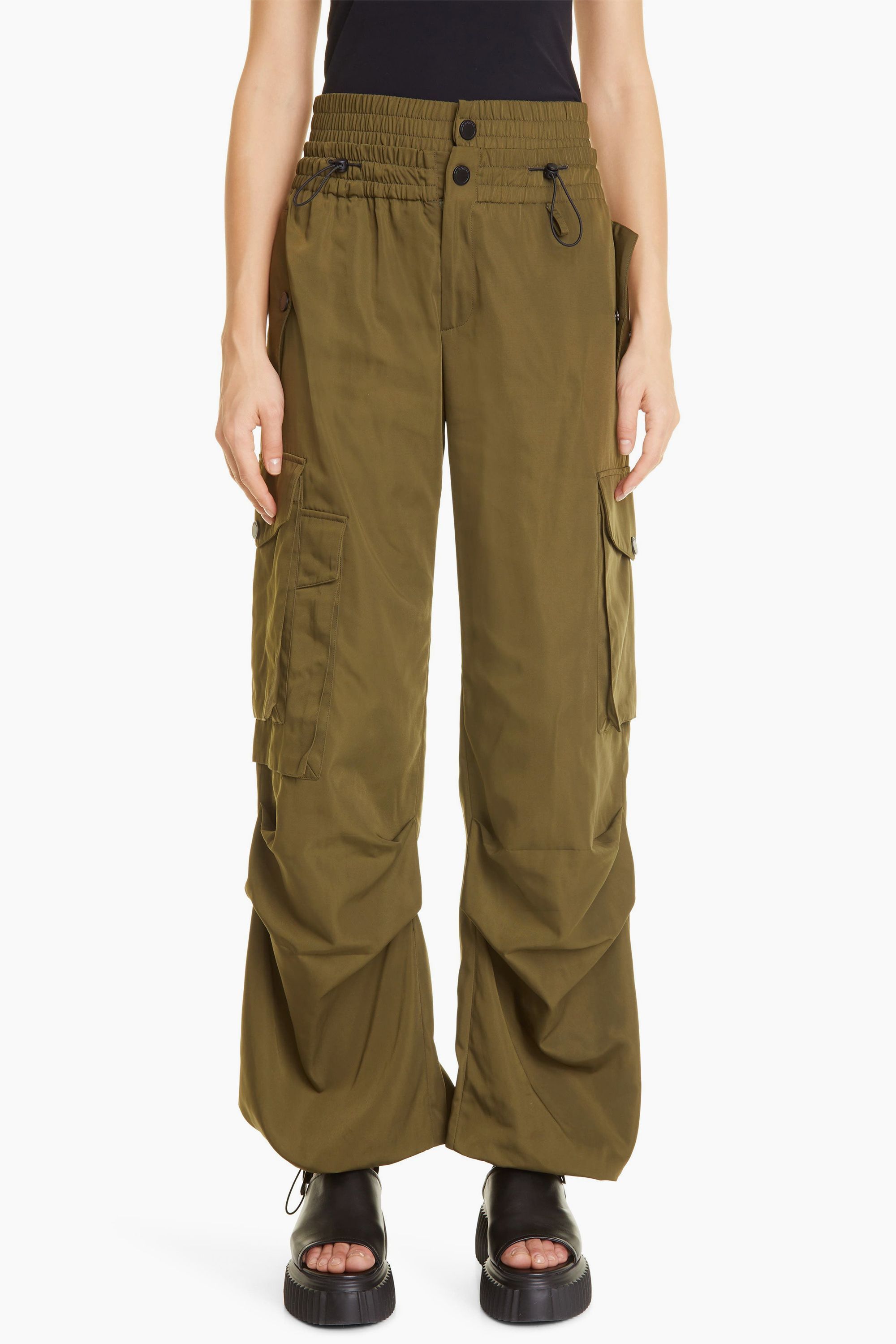 13 Best Parachute Pants — Top Y2K Parachute Pants for Women