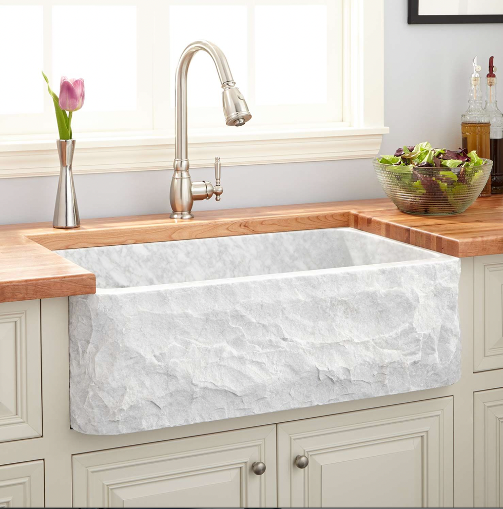 10 Drool-Worthy Farmhouse Sinks for Kitchens