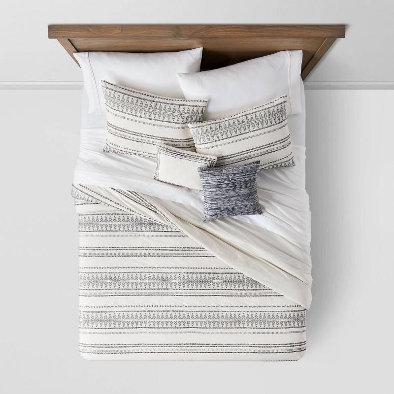 Striped best sale bedding target