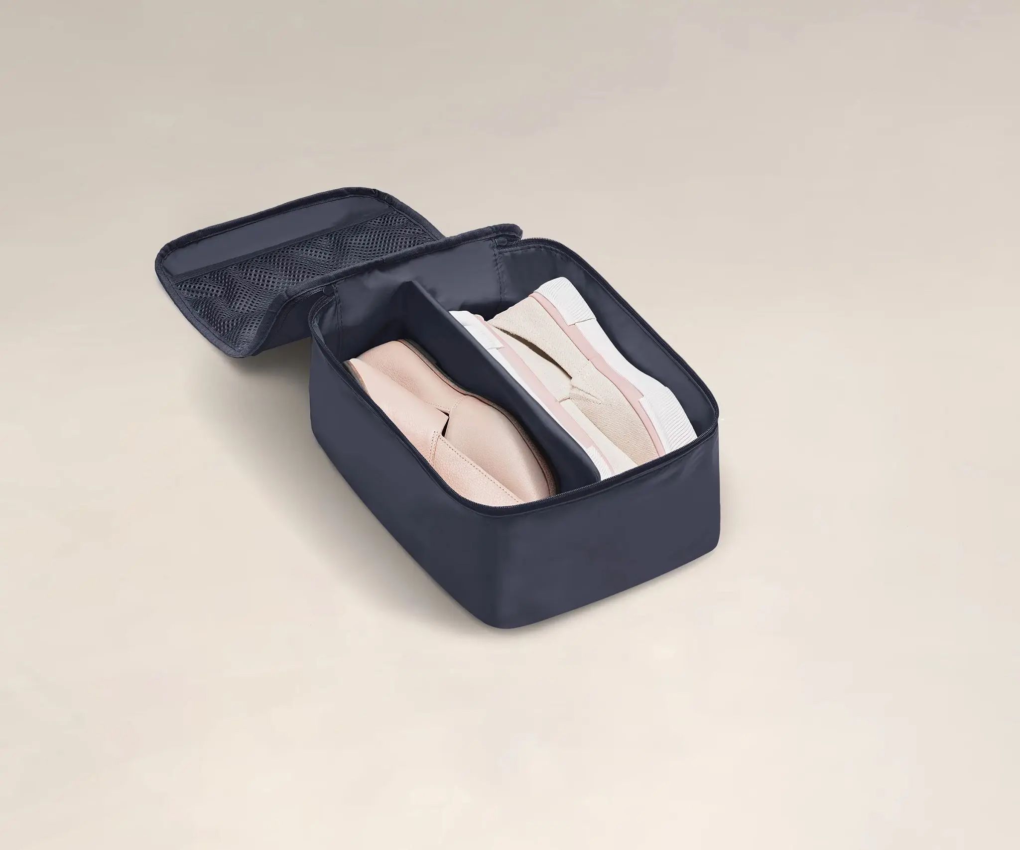 5 Best Travel Shoe Bags to Instantly Upgrade Your Luggage - Buy Side from  WSJ