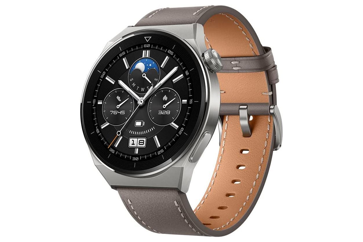 Long battery outlet smartwatch