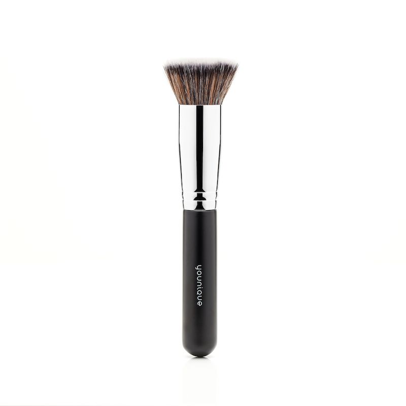 Kabuki Brush