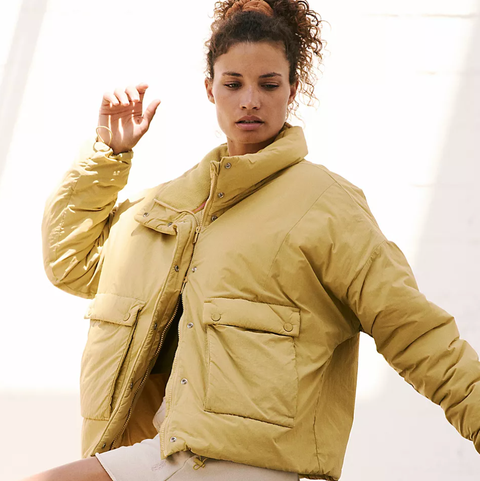 25 Best Puffer Jackets for Women 2023: Aritzia, North Face & More
