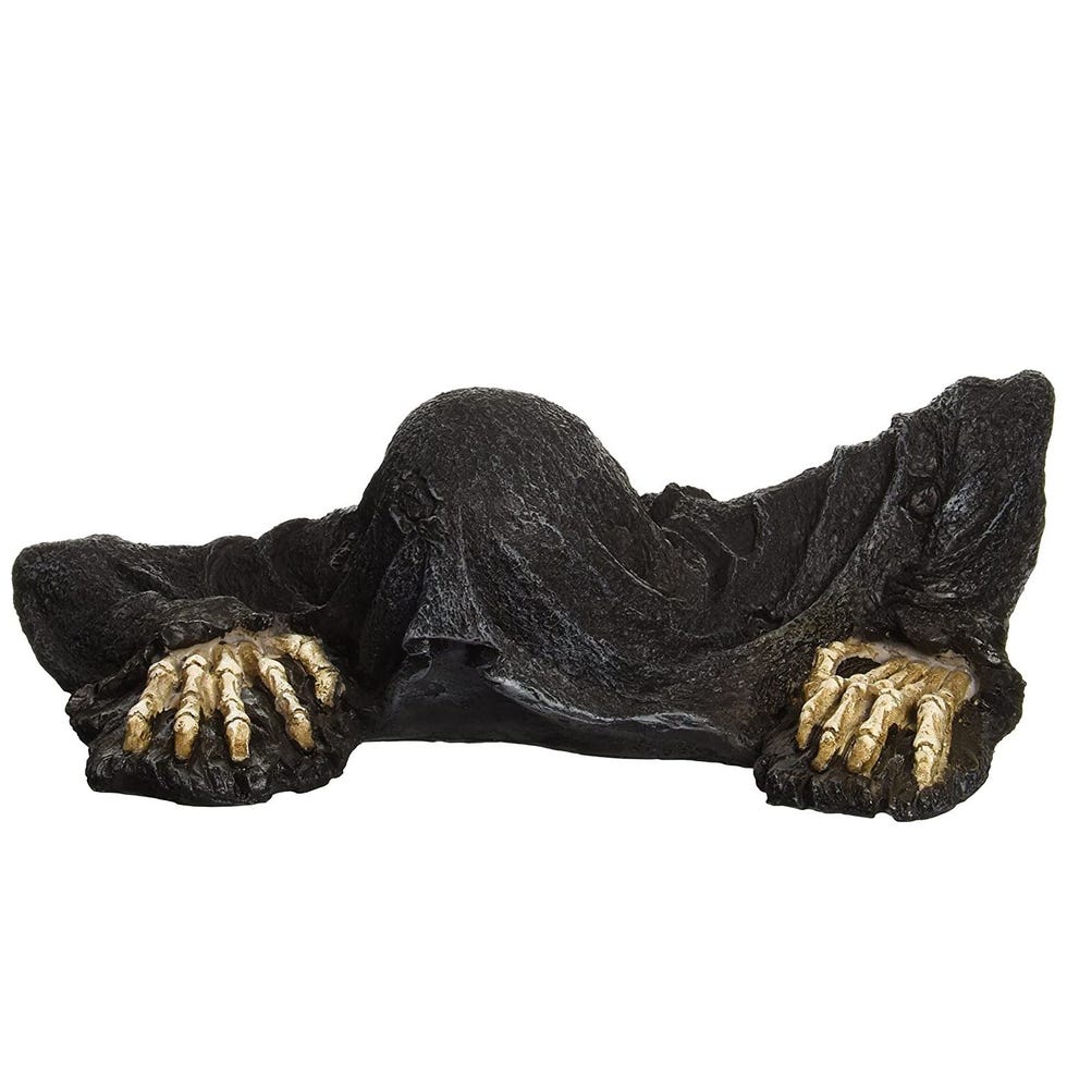 The Creeper From the Grave Garden Statue
